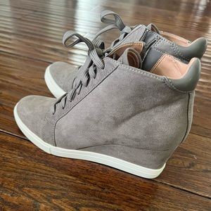 Paolo grey wedge sneakers size 8